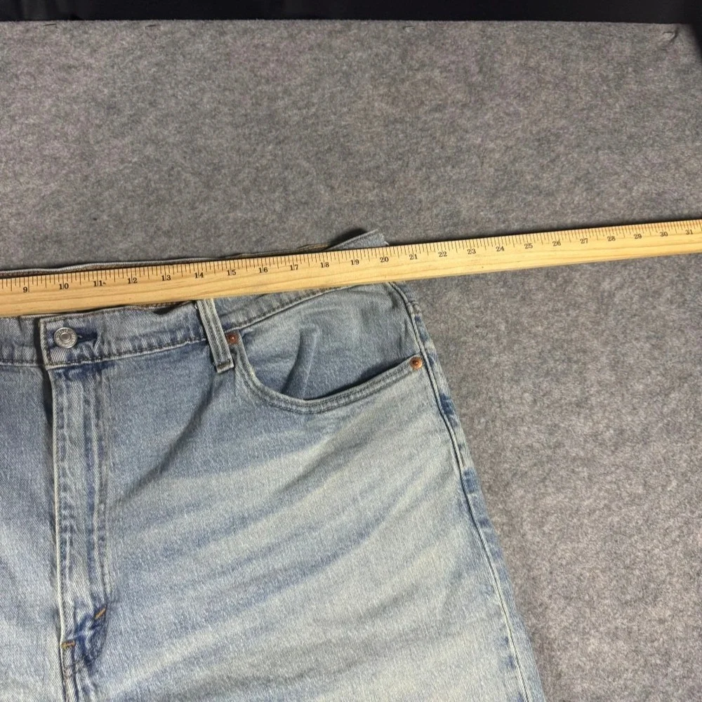 Levis 569 Loose Straight Mens‎ Denim Shorts Light Wash Blue 40x11 Jorts Baggy